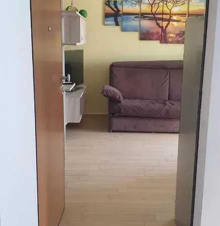 Isvi Casa شقة *